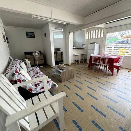 Maison Authentique A 300M De La Plage Sainte-Anne Εξωτερικό φωτογραφία