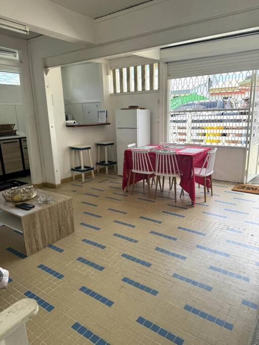 Maison Authentique A 300M De La Plage Sainte-Anne Εξωτερικό φωτογραφία